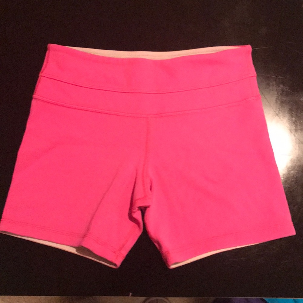 Lululemon Groove short size 4